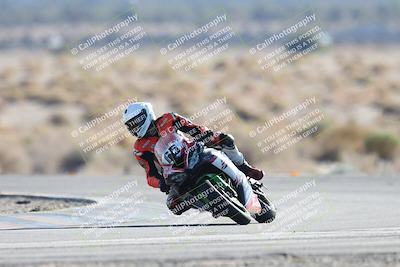 media/Dec-07-2025-CVMA (Sun) [[3e7d2de5dc]]/Race 12- Formula 40 MW and LW/